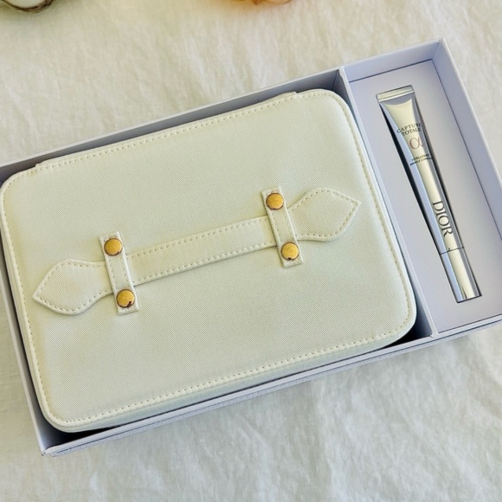 DIOR Platinum VIP Gift Set - Vanity Case + Towel + Hairband + Hyalushot NEW - Picture 3 of 7